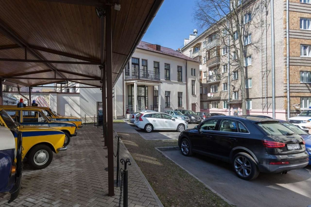 Апартаменты Квартира в сердце Минска ! Городской Вал 9 Минск